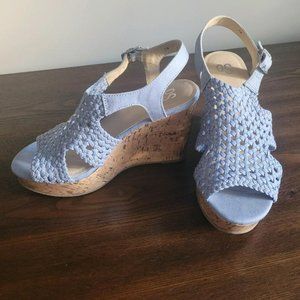 women's sandals